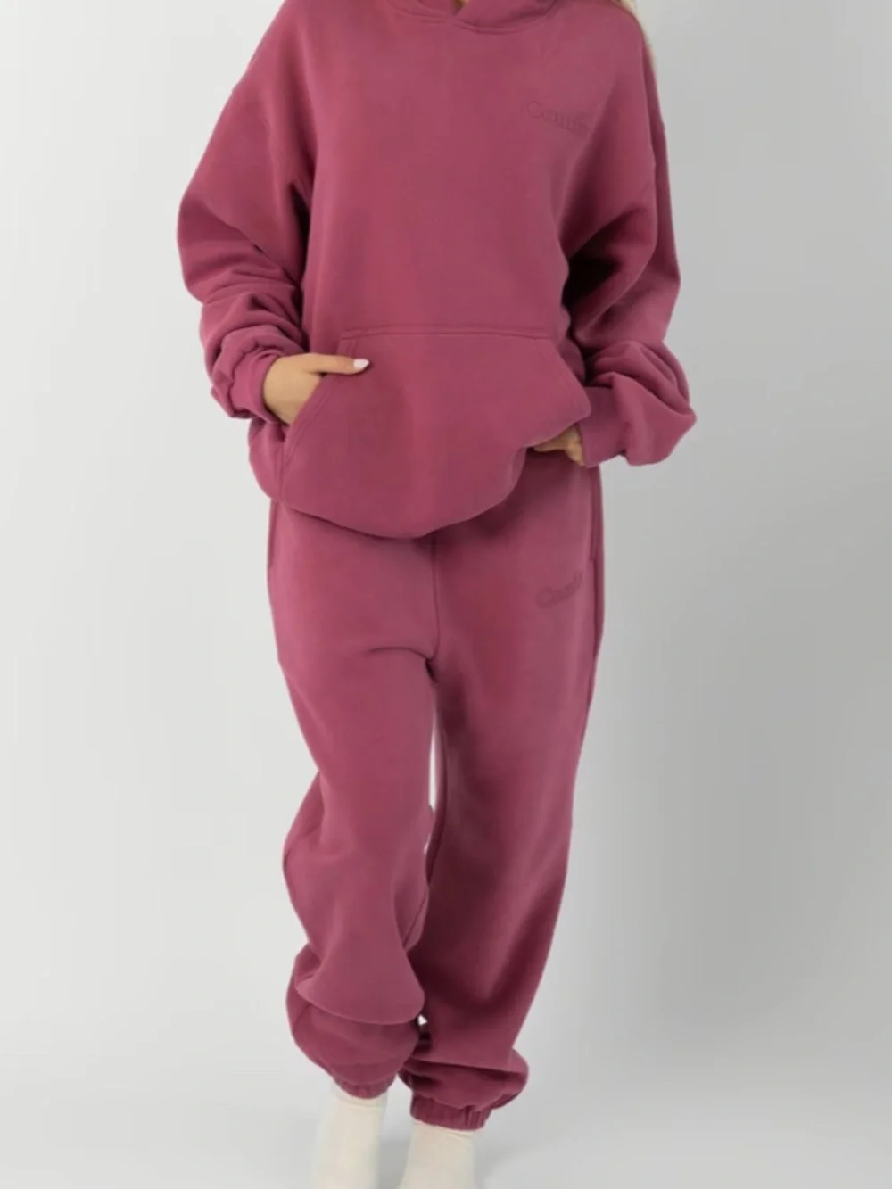 Comfrt Minimalist Kids Berry Sweatpants Size XL Cozy Winter Jogger (S)